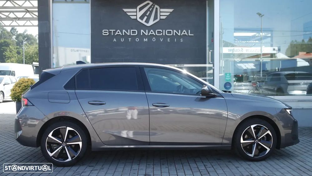 Opel Astra 1.5 D Elegance Aut. - 5