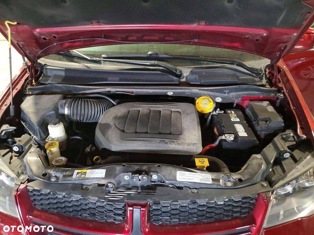 Dodge Grand Caravan - 13