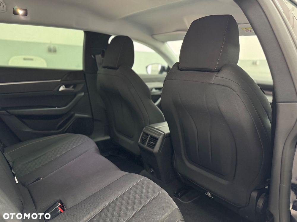 Peugeot 508 BlueHDi 130 EAT8 Active - 29