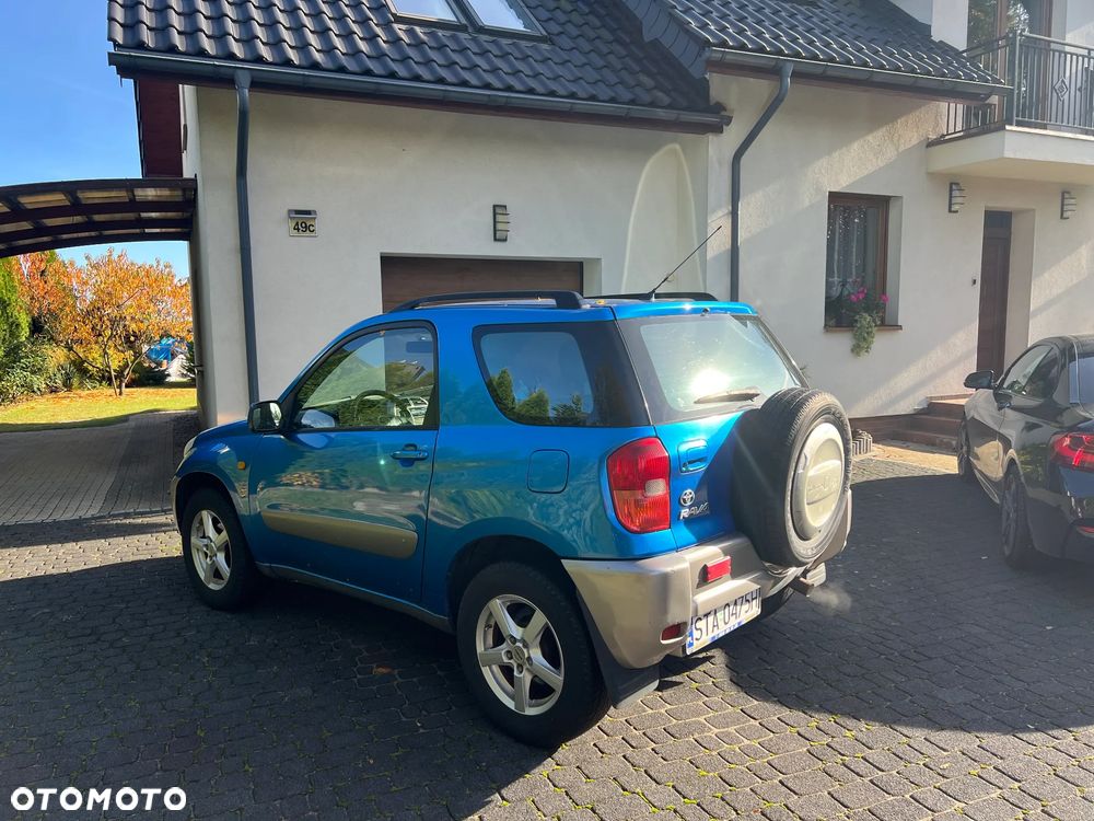 Toyota Rav4 2000 photo 2