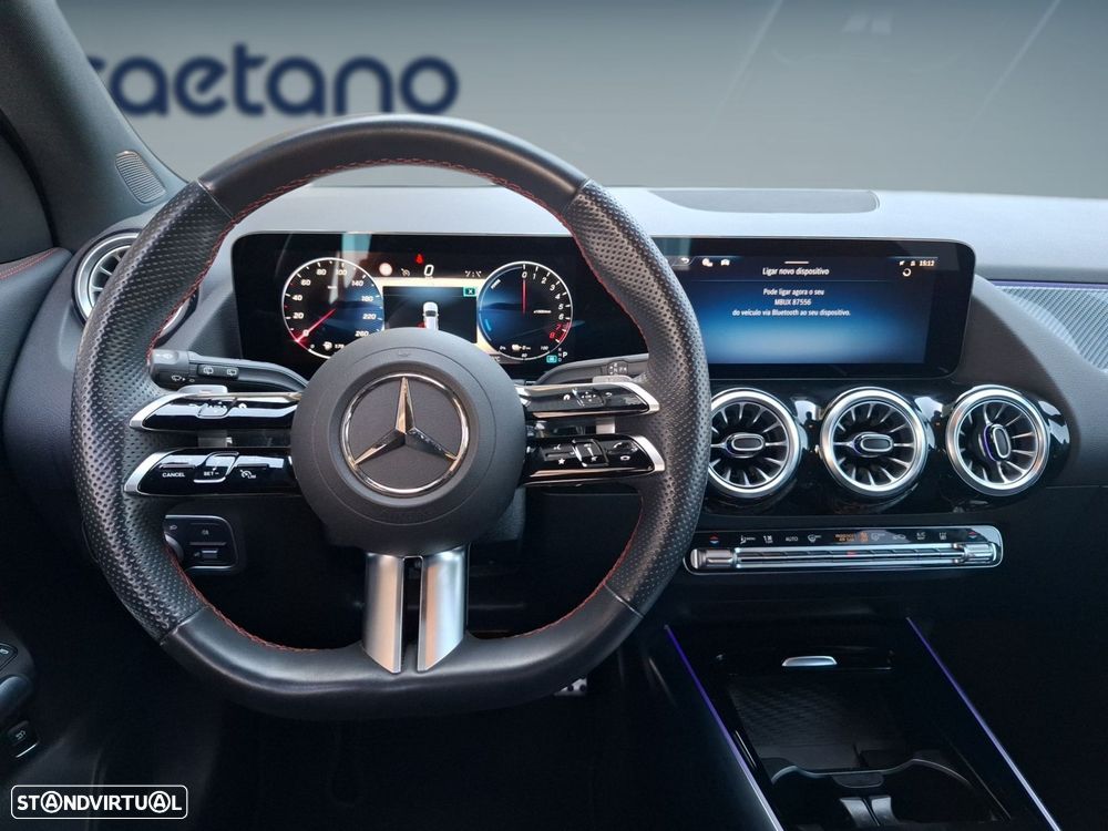 Mercedes-Benz GLA 250 e AMG Line - 12