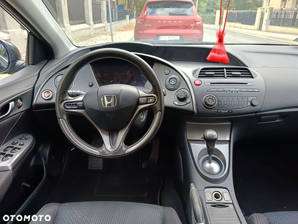 Honda Civic 1.8 Executive - 8