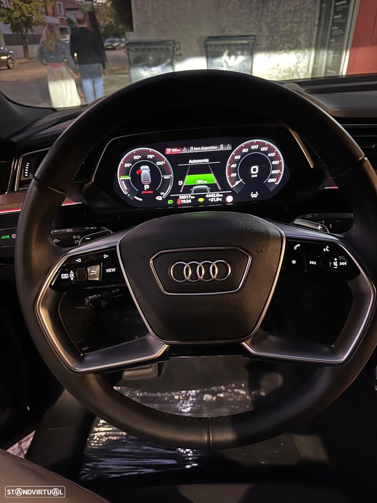 Audi e-tron Sportback - 22