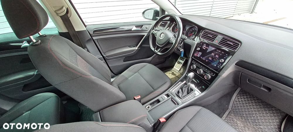 Volkswagen Golf 1.6 TDI DSG Sound - 21