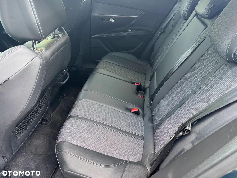 Peugeot 3008 BlueHDi 130 Stop & Start EAT8 Allure - 16