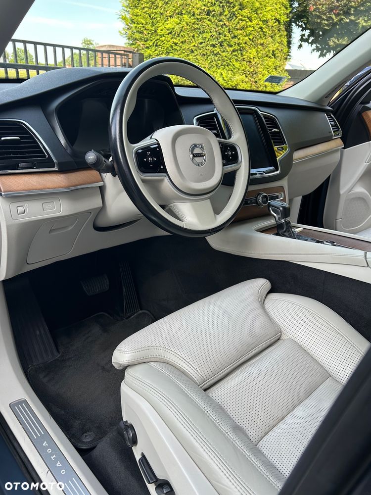 Volvo XC 90 - 15