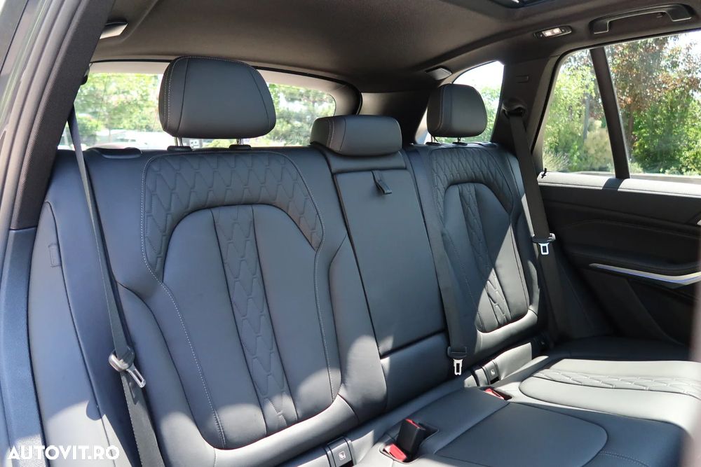 BMW X5 xDrive40d - 17