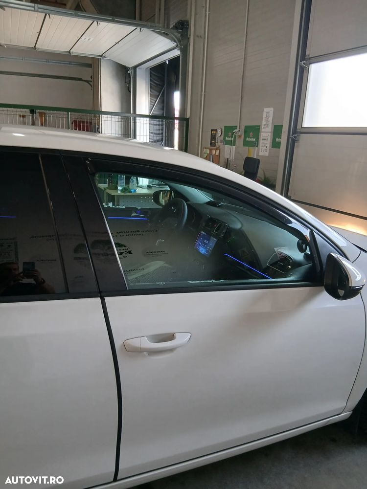 VOLKSWAGEN Golf 2011 — imagine 14