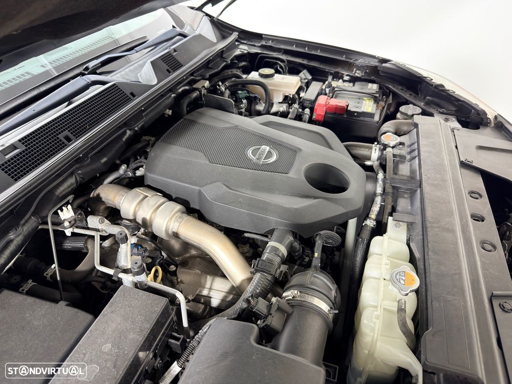 Nissan Navara 2.3 dCi CD 4WD Tekna - 43