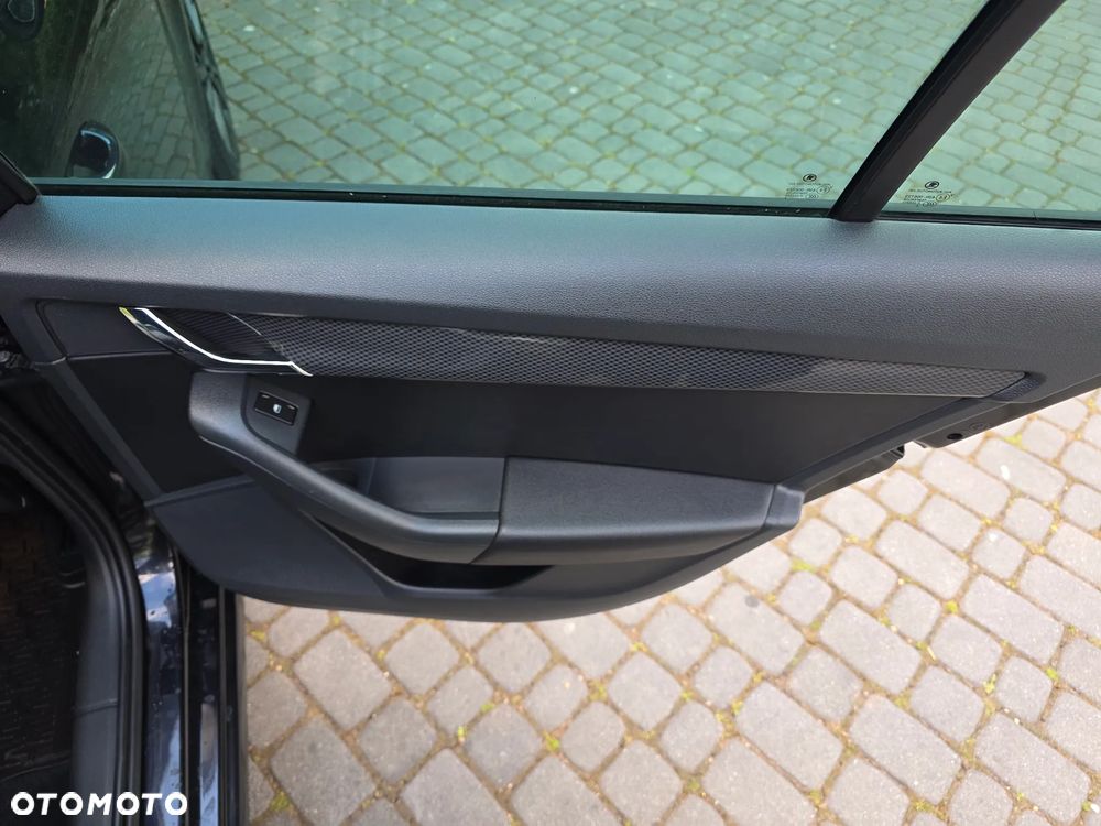 Skoda Octavia 2.0 TSI (Green tec) DSG RS - 18