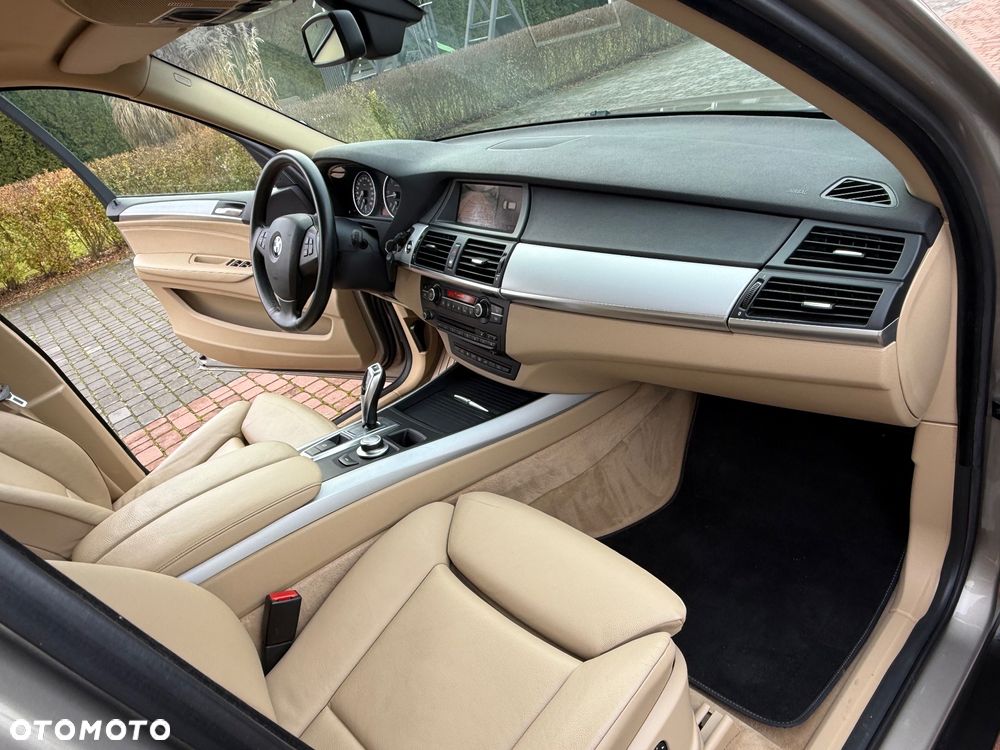 BMW X5 xDrive30d - 23