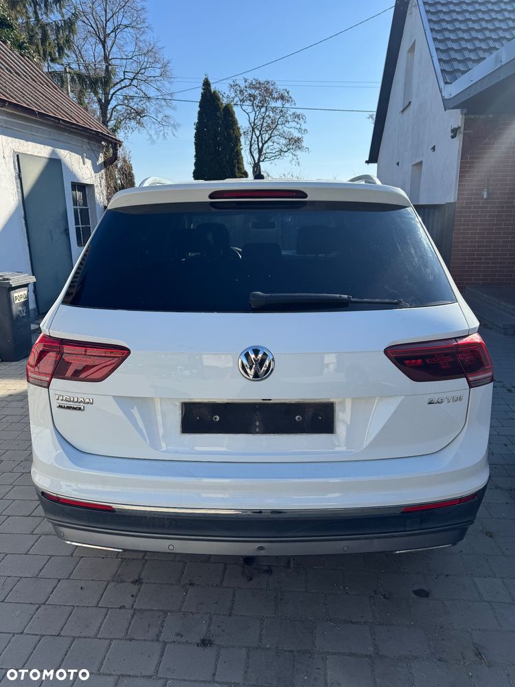 Volkswagen Tiguan Allspace 2.0 TDI SCR DSG Trendline - 4