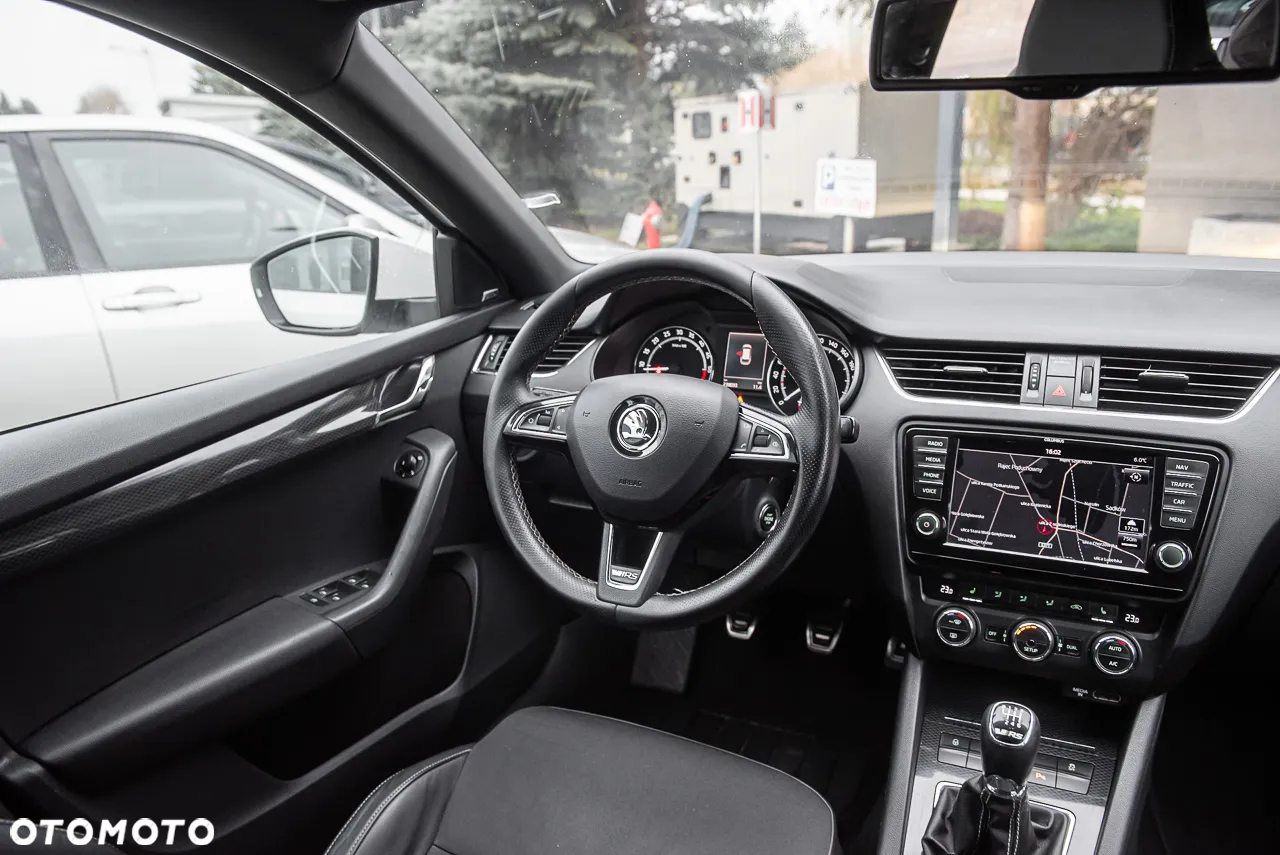Skoda Octavia 2.0 TDI RS - 24