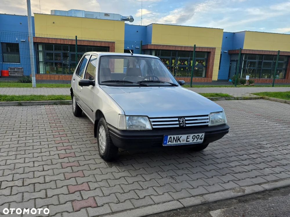 Peugeot 205 1.1 GL - 19