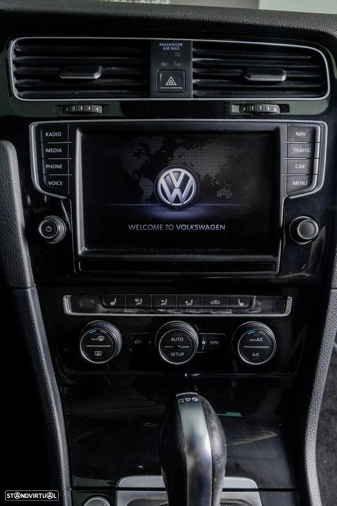VW Golf 2.0 BlueTDI DSG Comfortline - 18