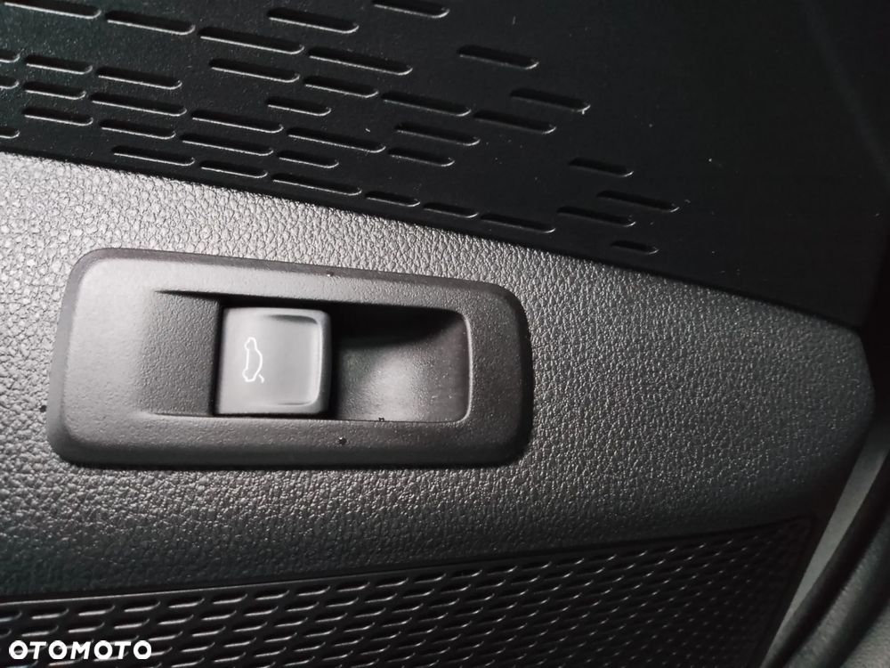 Skoda Octavia 1.5 TSI mHEV DSG Selection - 26