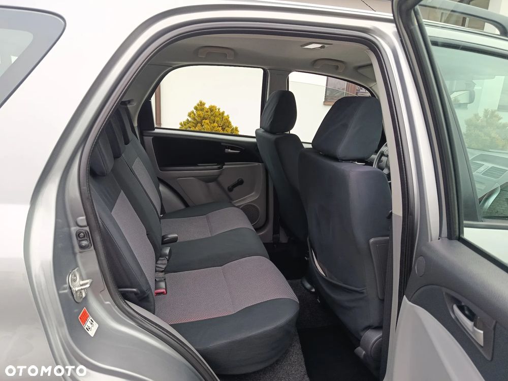 Suzuki SX4 - 18