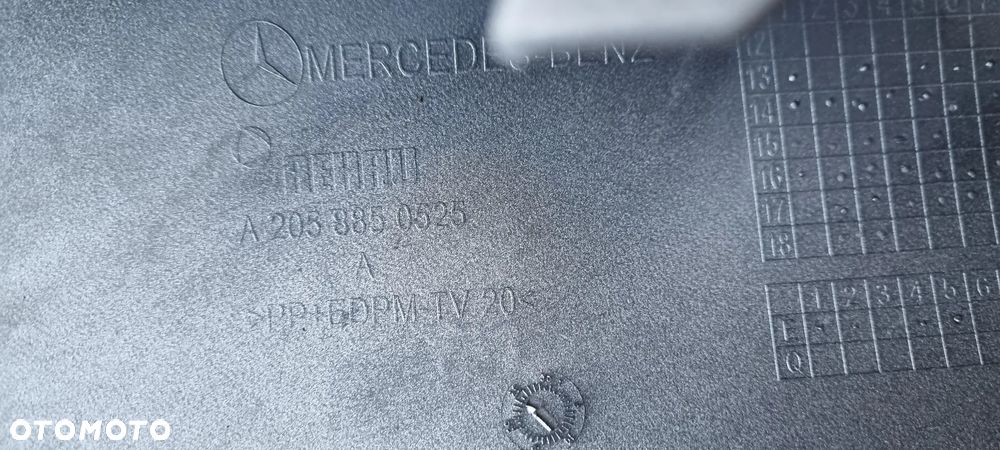 Mercedes C Klasa W205 Elegance 2014- zderzak przód oryginał ME033 - 19