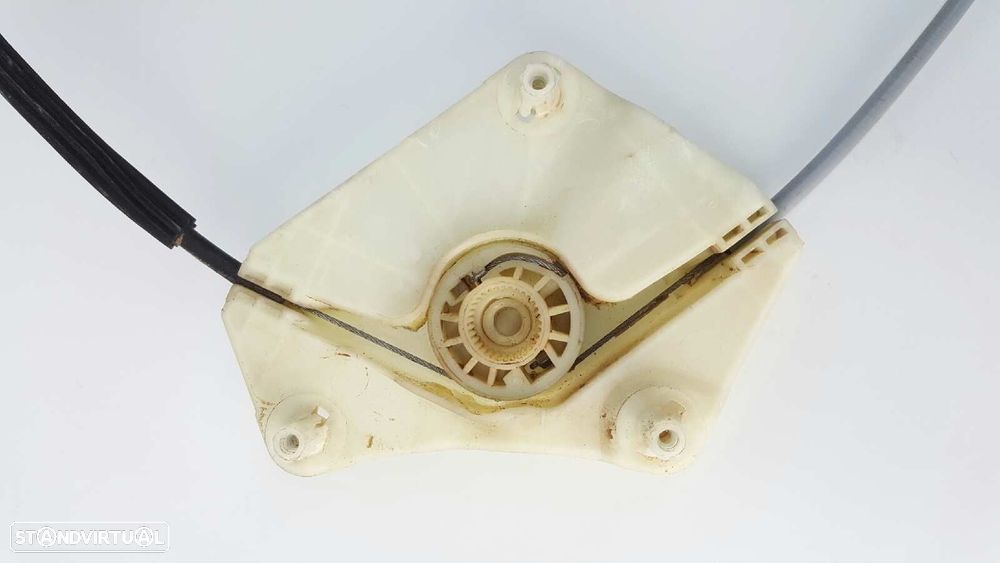 ELEVADOR TRASEIRO DIREITO SEAT LEON (5F1) FR PLUS - 4