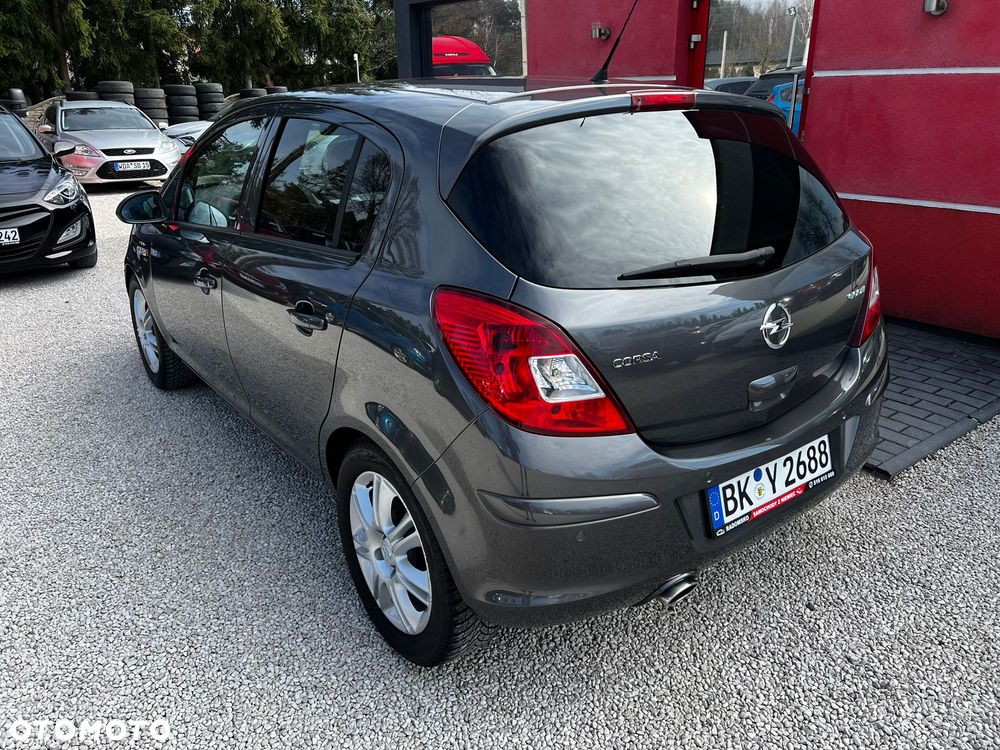 Opel Corsa 1.2 16V Selection 110 Jahre - 4