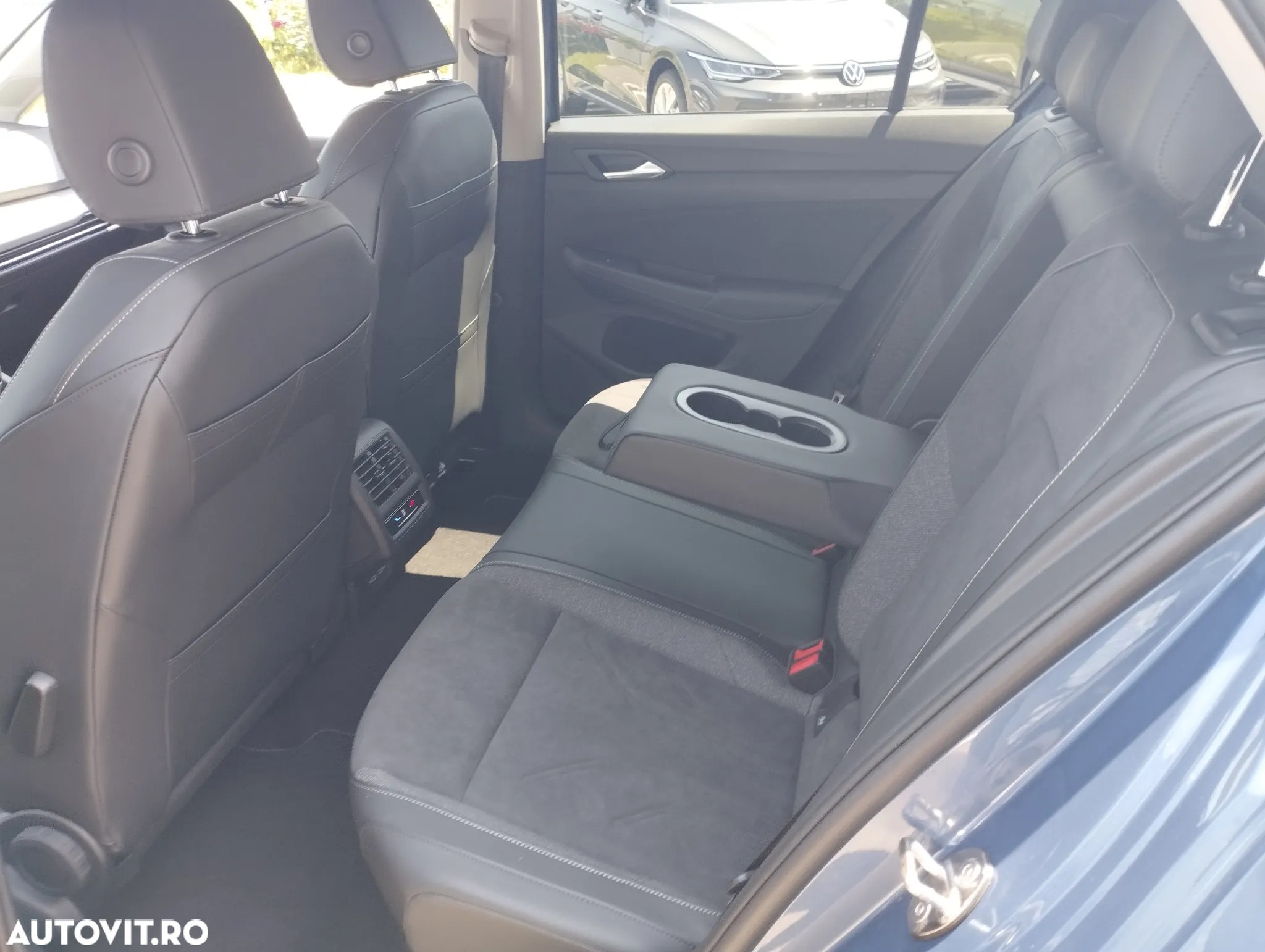 Volkswagen Golf 1.5 TSI Life - 12