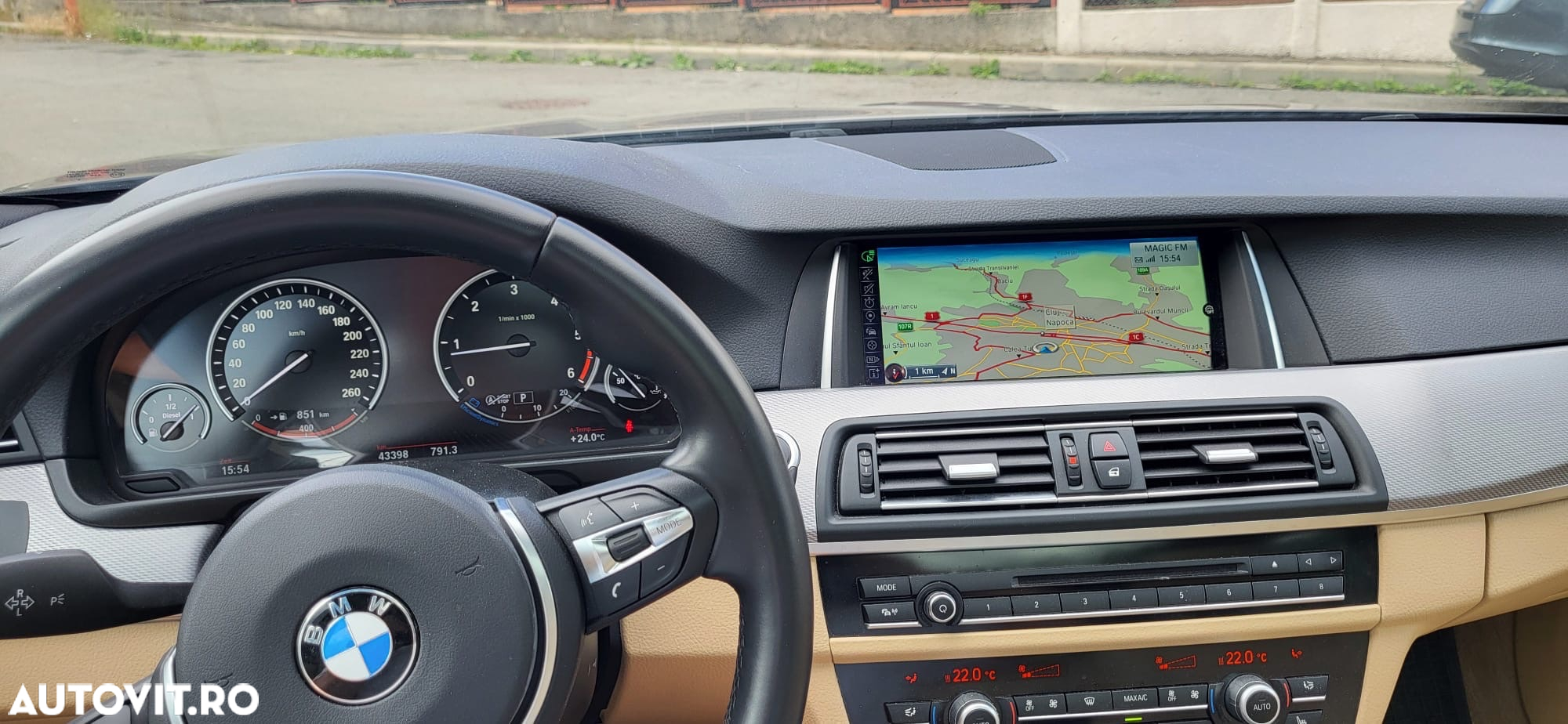 BMW Seria 5 525d xDrive AT - 5