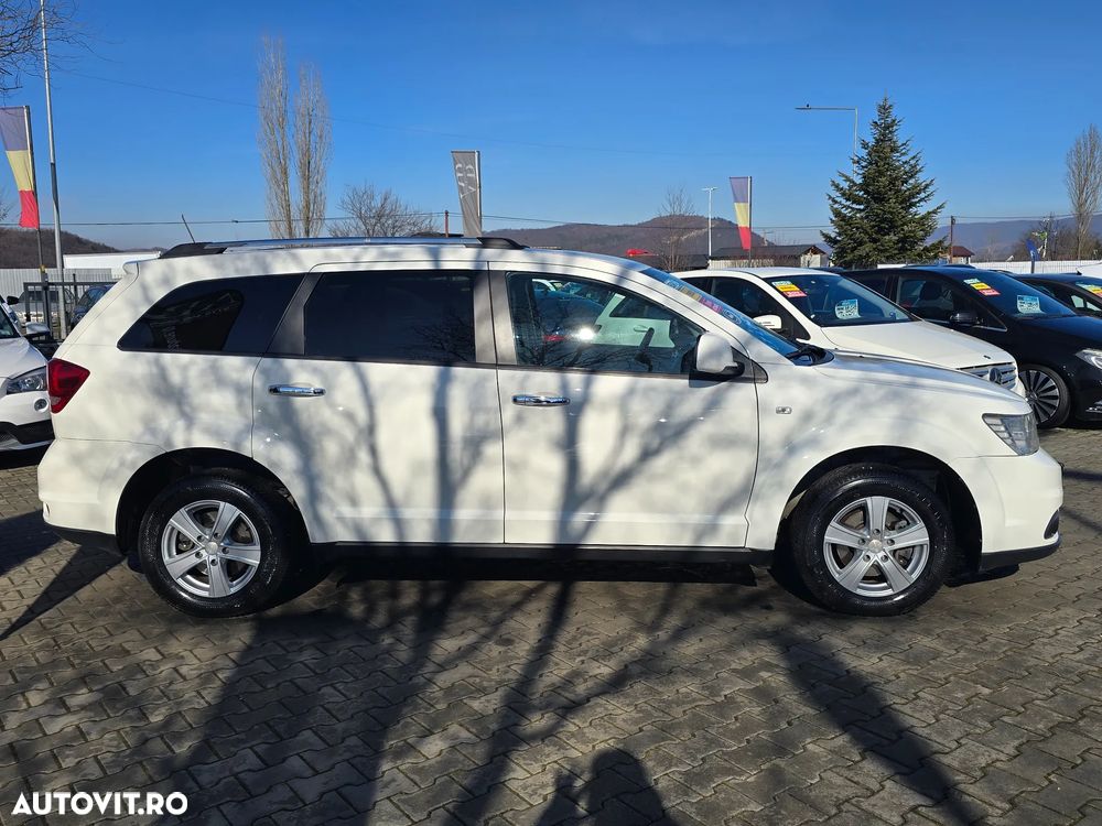 Fiat Freemont 2.0 Multijet 16V DPF Automatik Allrad Lounge - 5