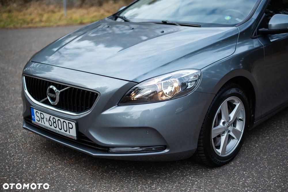 Volvo V40 T2 Geartronic Kinetic - 2