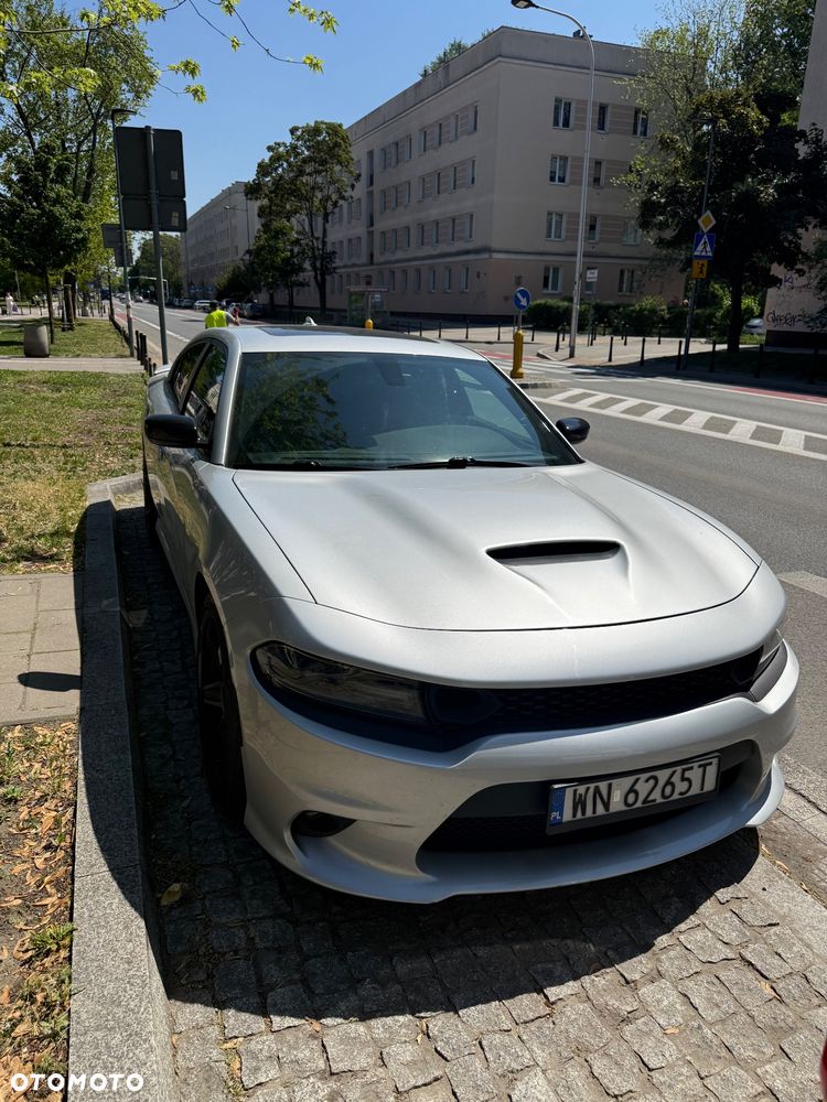 Dodge Charger 5.7 R/T - 1