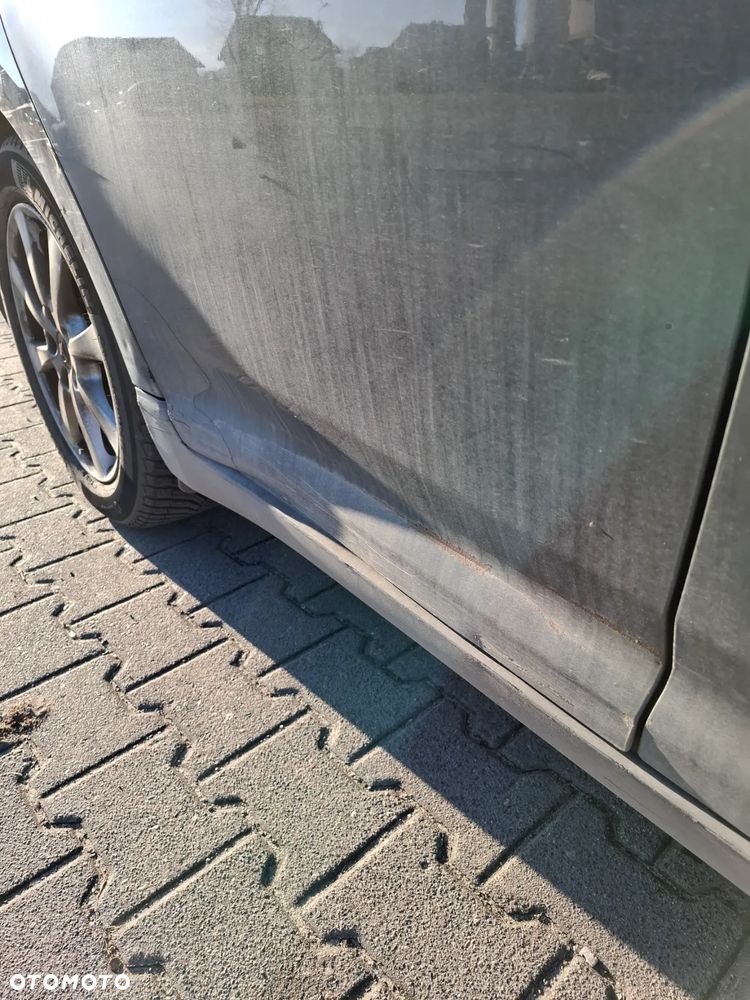 Toyota Avensis 2.0 Prestige - 10