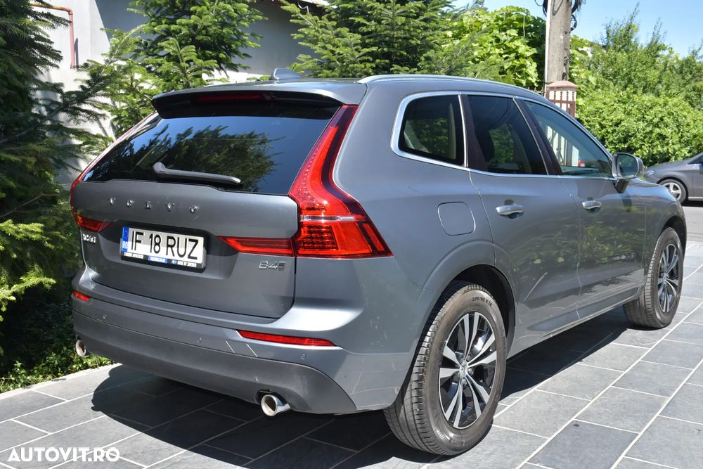 Volvo XC 60 B4 MHEV AT8 AWD Momentum Pro - 7