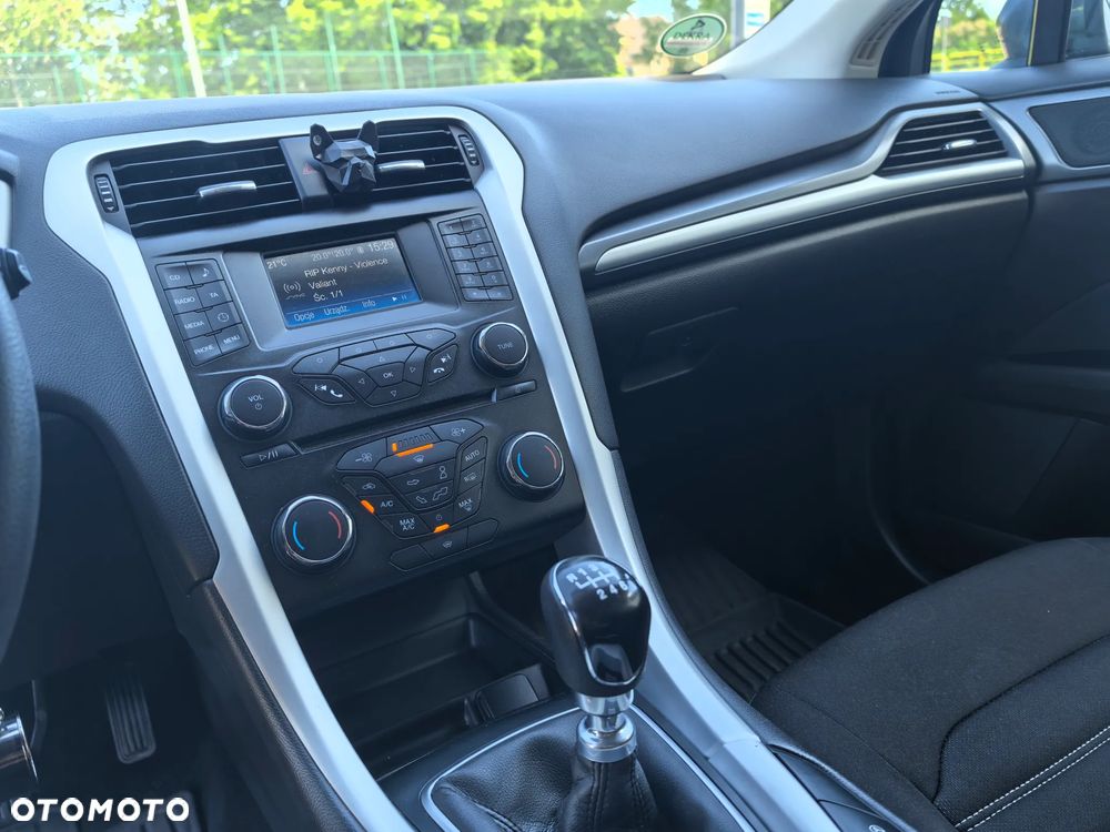 Ford Mondeo 2.0 TDCi Ambiente - 19