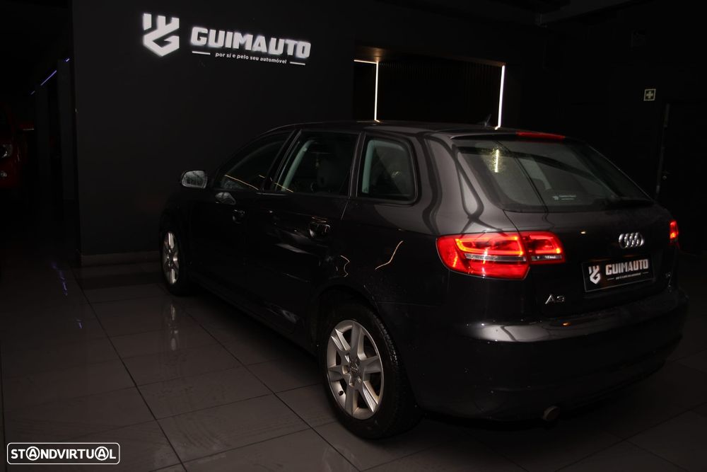 Audi A3 Sportback 1.6 TDI Attraction Special Edition - 11