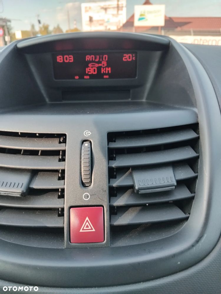 Peugeot 207 1.4 HDi Presence - 6
