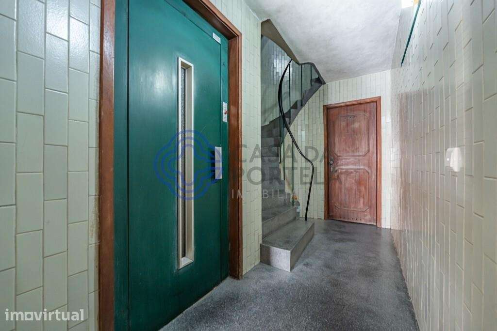 Apartamento T1 areas generosas centro Porto - Grande imagem: 2/21
