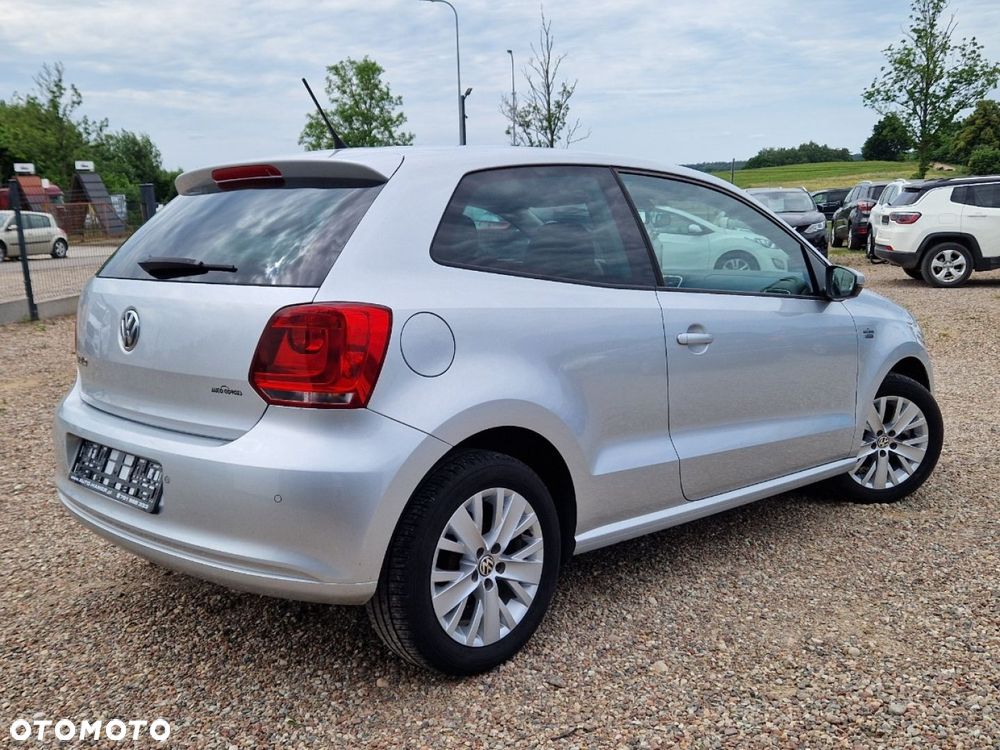 Volkswagen Polo - 2