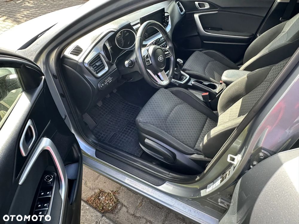 Kia Ceed 1.0 T-GDI M - 14
