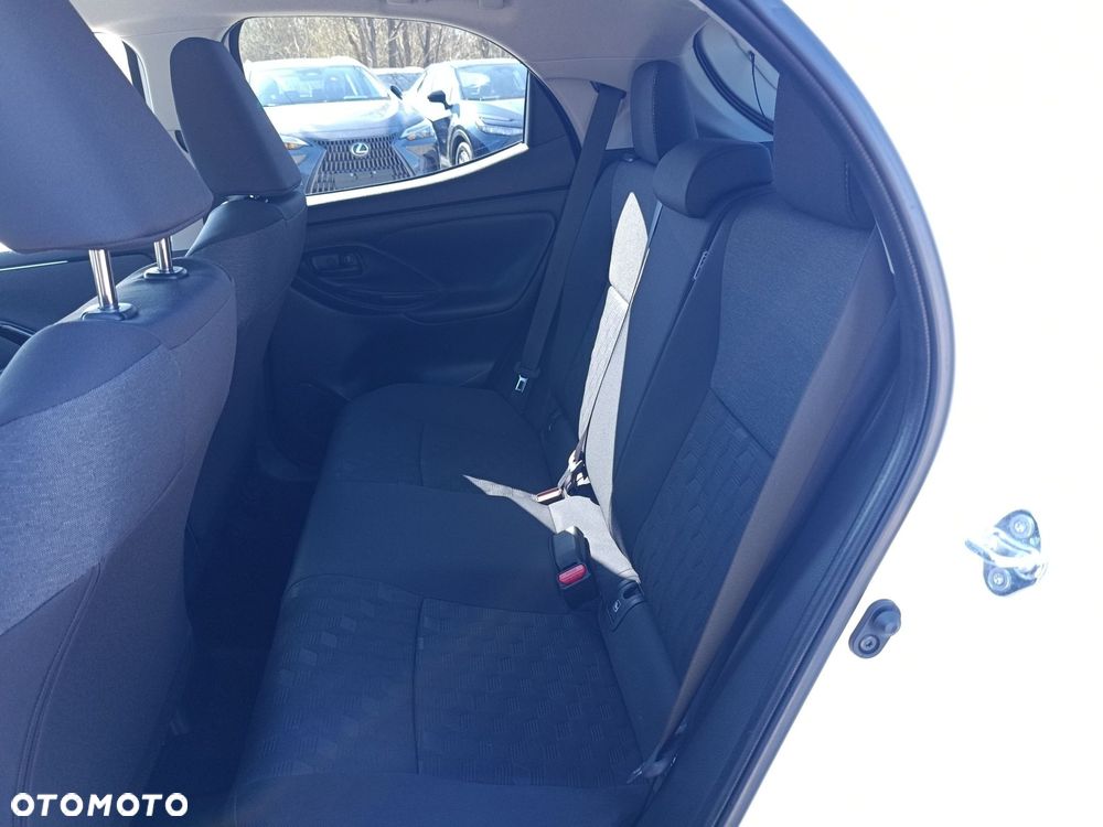 Toyota Yaris - 13