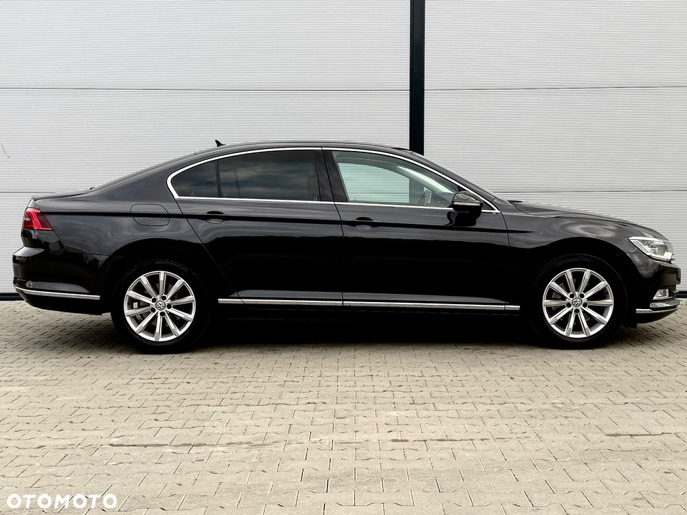 Volkswagen Passat 1.6 TDI SCR DSG - 13