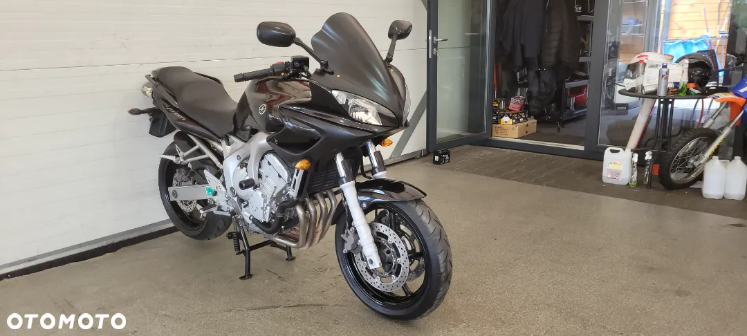 Yamaha FZ - 14