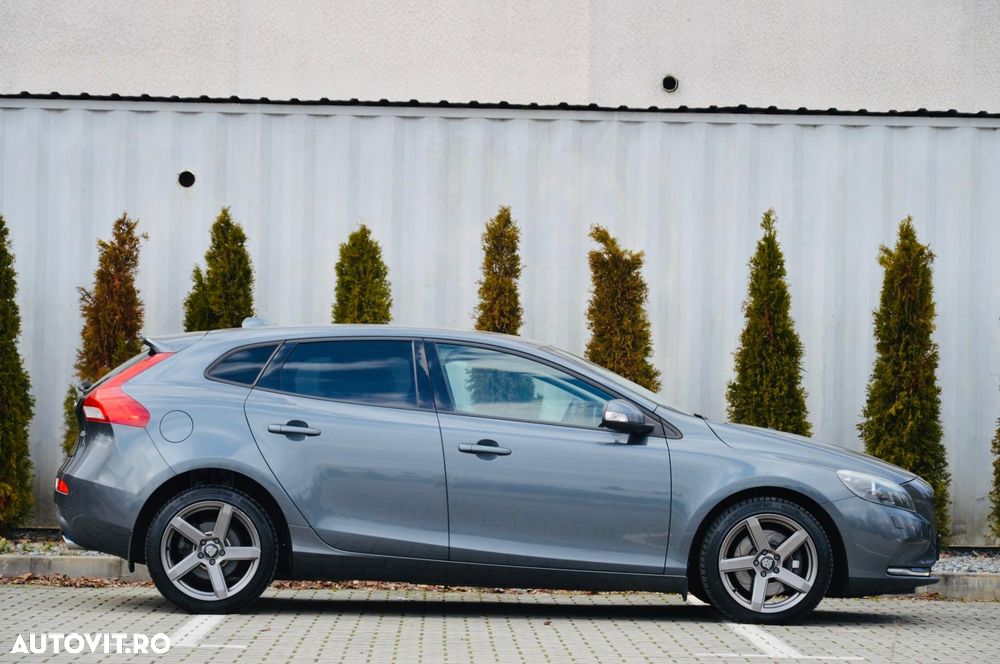 Volvo V40 D3 Geartronic You - 8
