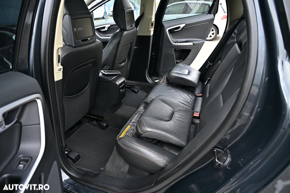 Volvo XC 60 - 19