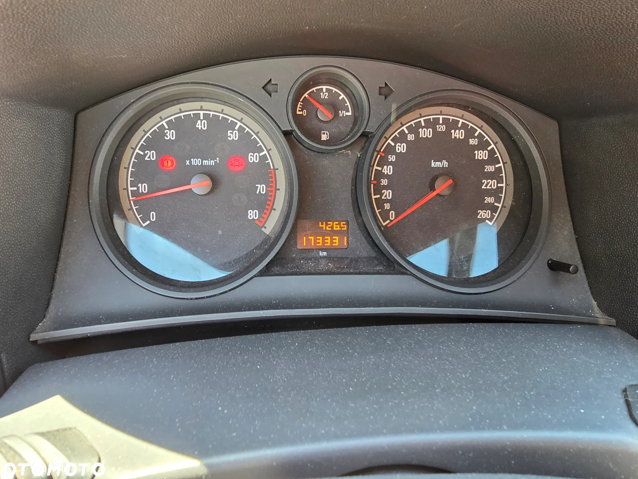 Opel Astra - 24