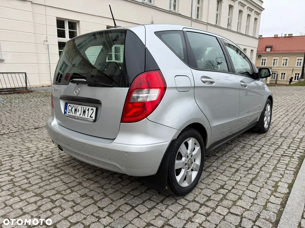 Mercedes-Benz Klasa A 150 BlueEFFICIENCY Elegance - 3