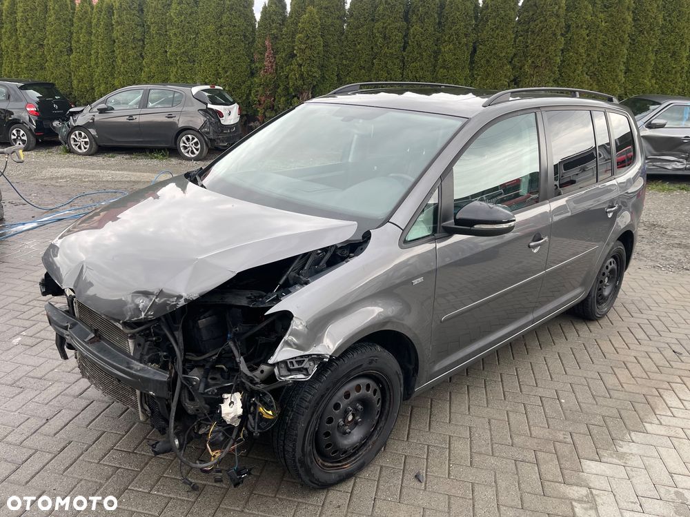 Volkswagen Touran 2.0 TDI DPF DSG MATCH - 10