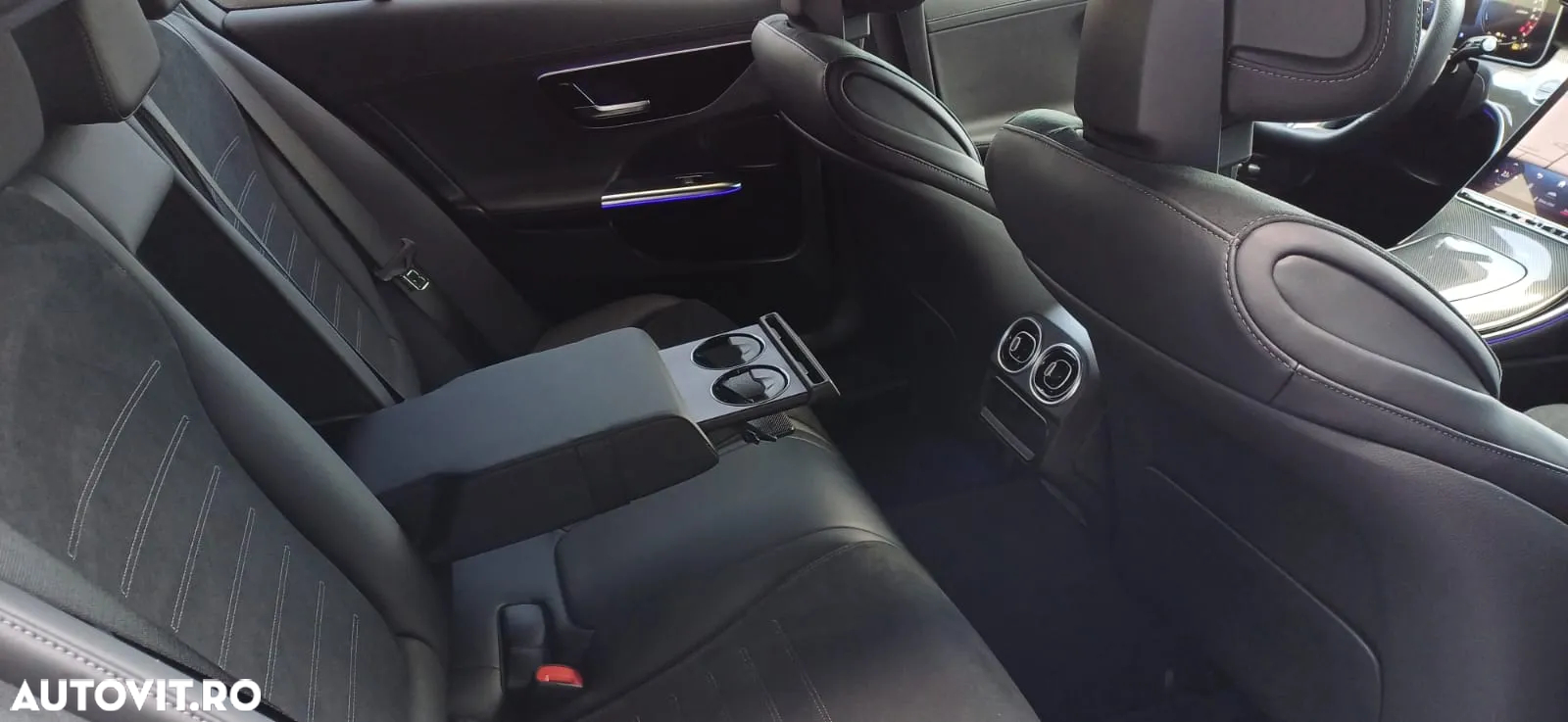 Mercedes-Benz C 300 e 9G-TRONIC AMG Line - 12