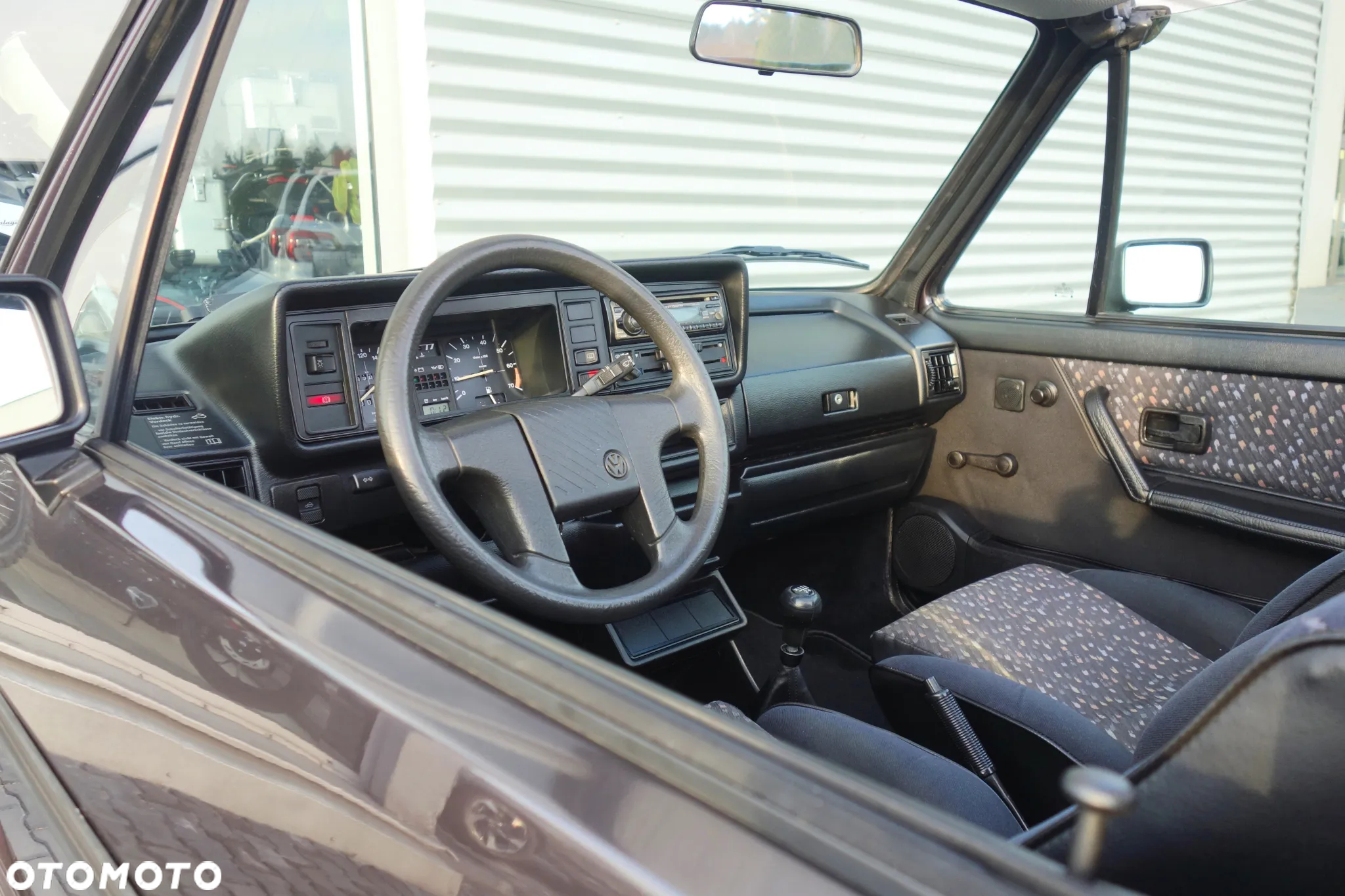 Volkswagen Golf Cabriolet 1.8 - 23