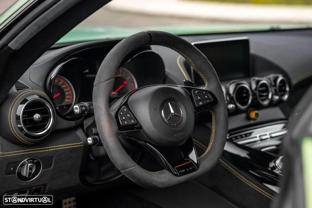 Mercedes-Benz AMG GT R - 19