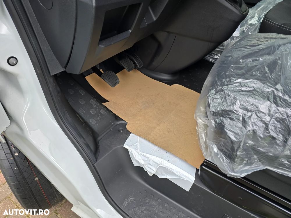 Renault Trafic - 14