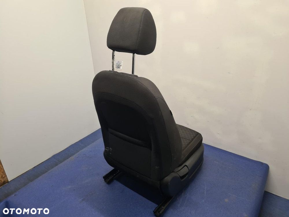 KIA RIO IV HB FOTEL PASAŻERA. - 8